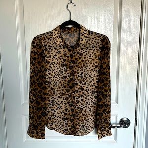 Picture cannot justify this product it’s beautiful gorgeous print